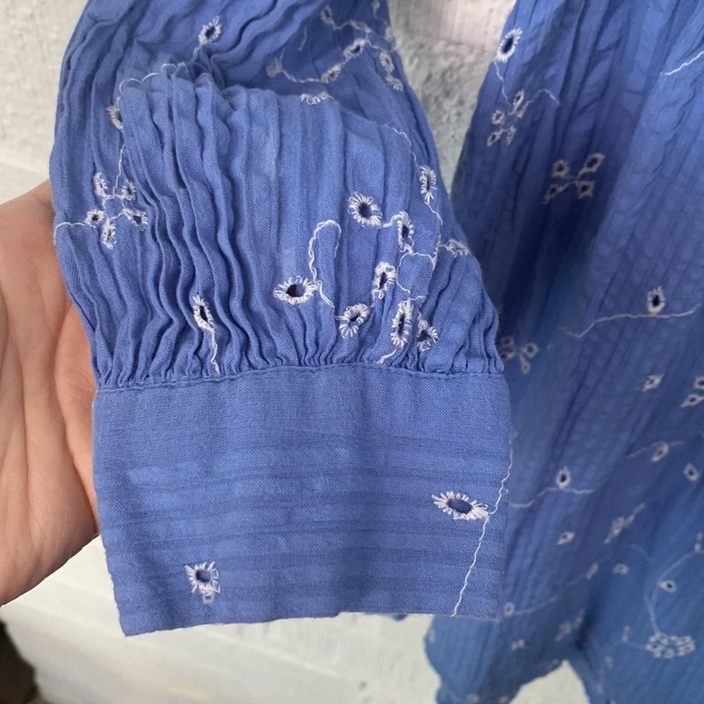 Zara Embroidered Babydoll Eyelet Blue V-Neck Long Sleeve Mini Dress size XS